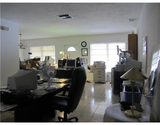 500 Northwest 16th Avenue Boca Raton, FL 33486 - Photo 5 of 8 Additional Photo