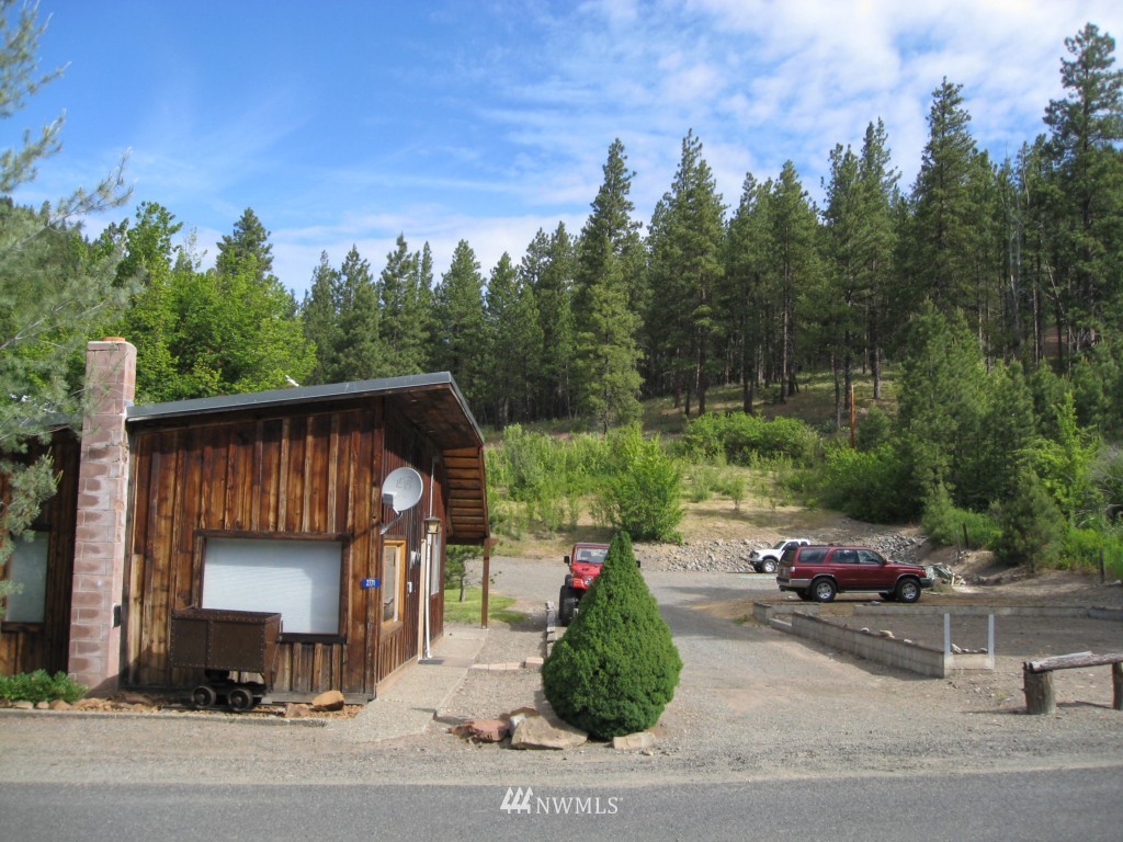 2771 Liberty Road Cle Elum, WA 98922 - Photo 2 of 16 Gallery Image 2
