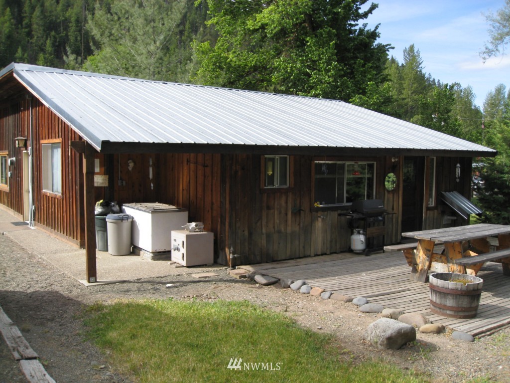2771 Liberty Road Cle Elum, WA 98922 - Photo 3 of 16 Gallery Image 3