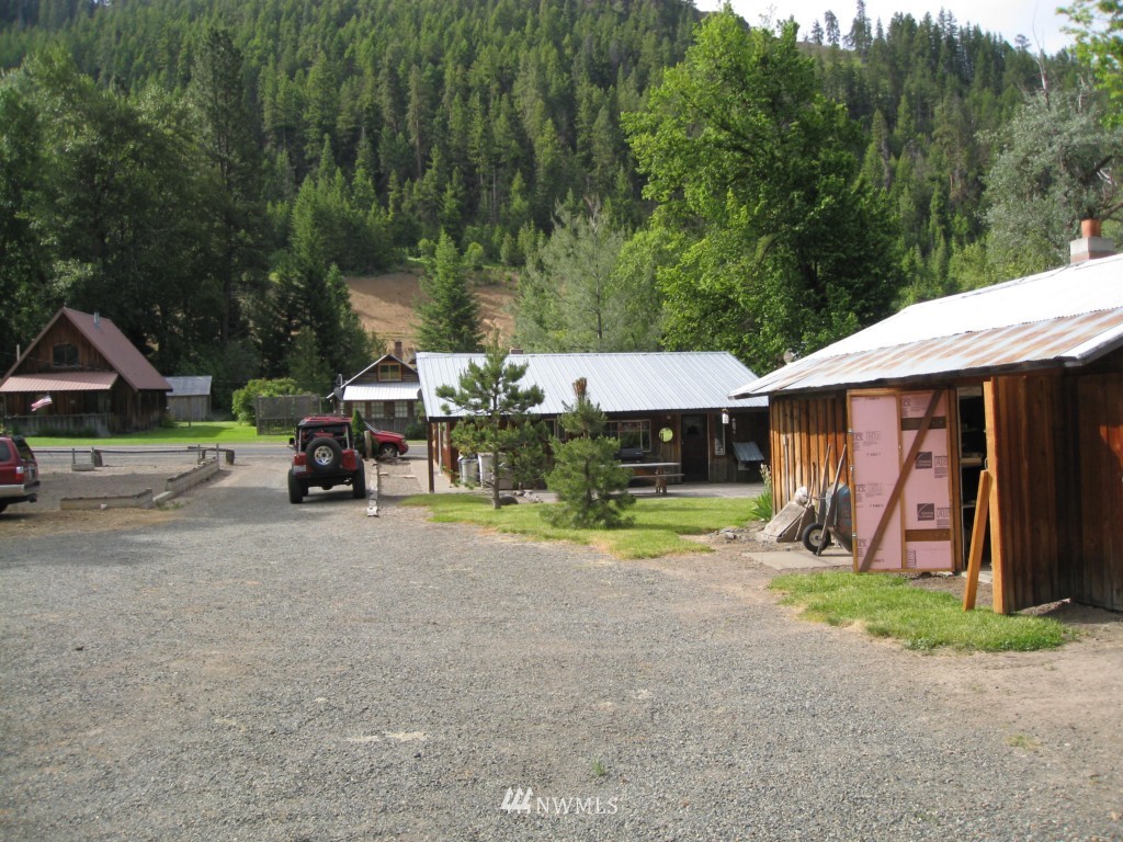 2771 Liberty Road Cle Elum, WA 98922 - Photo 4 of 16 Gallery Image 4