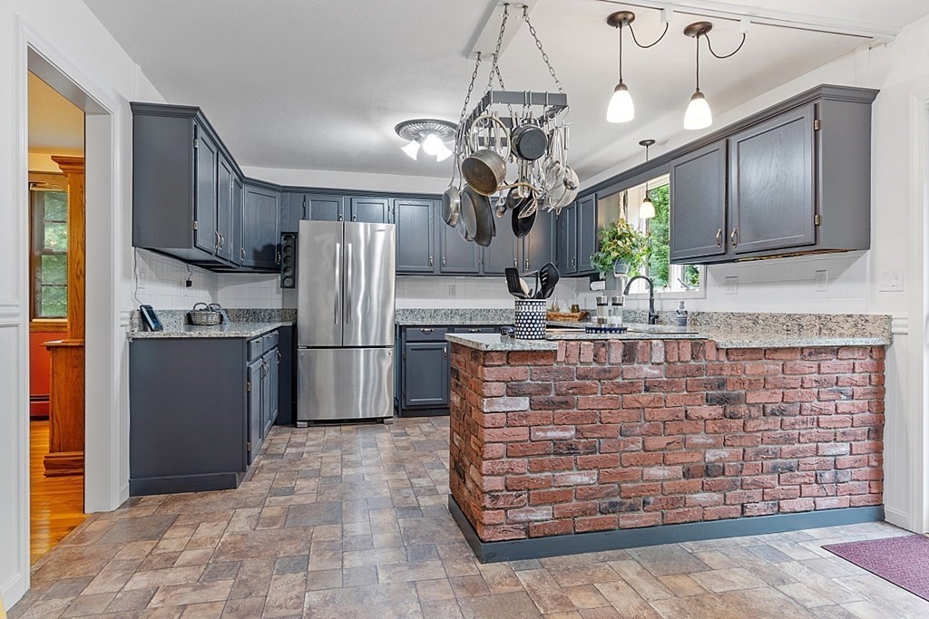 143 Parker Road Dracut, MA 01826 - Photo 8 of 42 Gallery Image 8