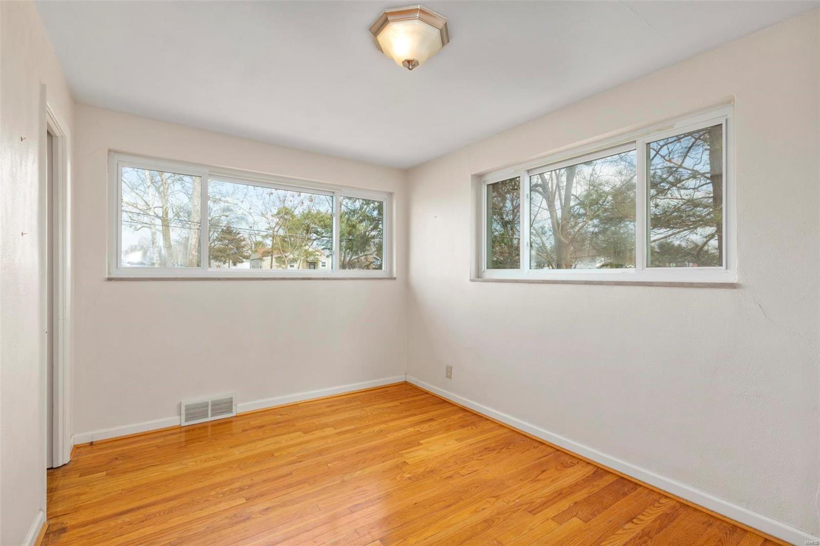 11716 Denny Road Sunset Hills, MO 63126 - Photo 19 of 28 Gallery Image 19