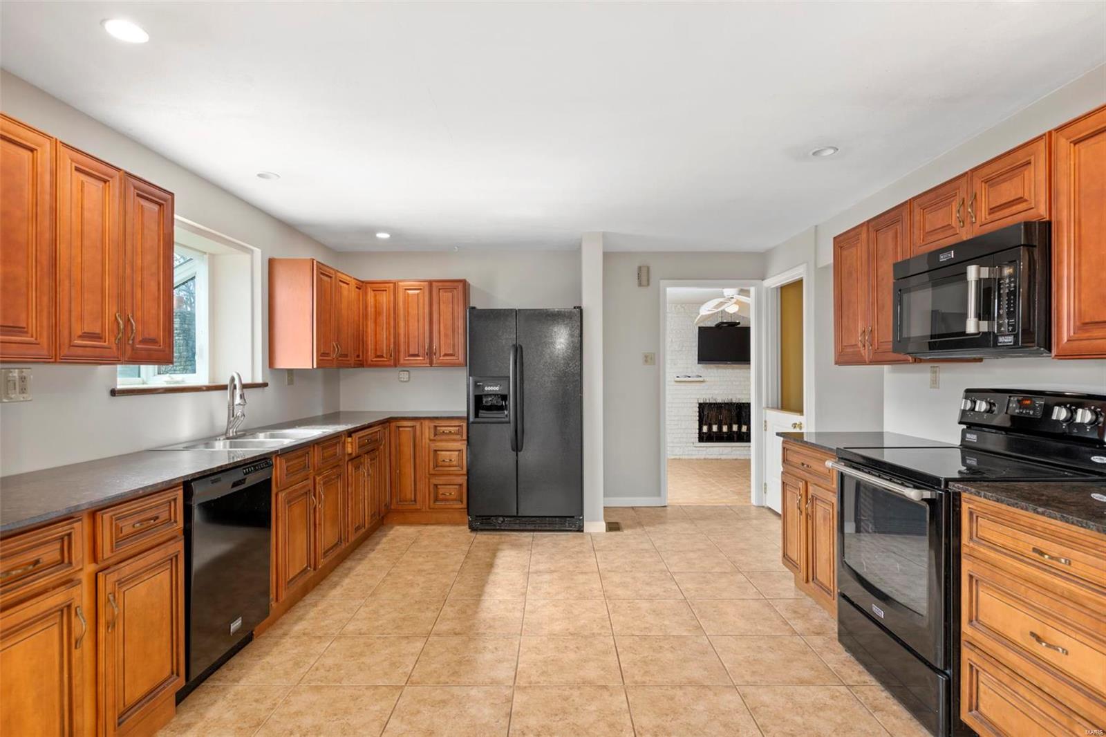 11716 Denny Road Sunset Hills, MO 63126 - Photo 10 of 28 Gallery Image 10