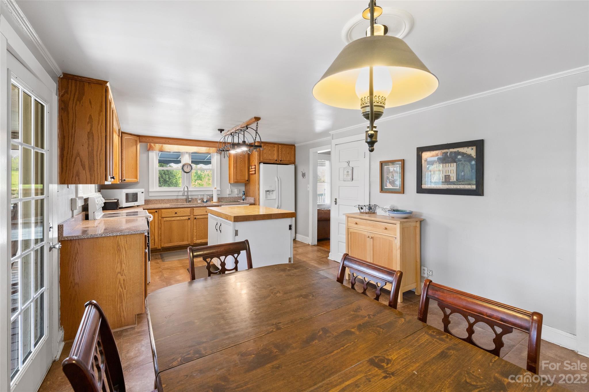 2981 Flat Gap Road Valdese, NC 28690 - Photo 8 of 42 Gallery Image 8