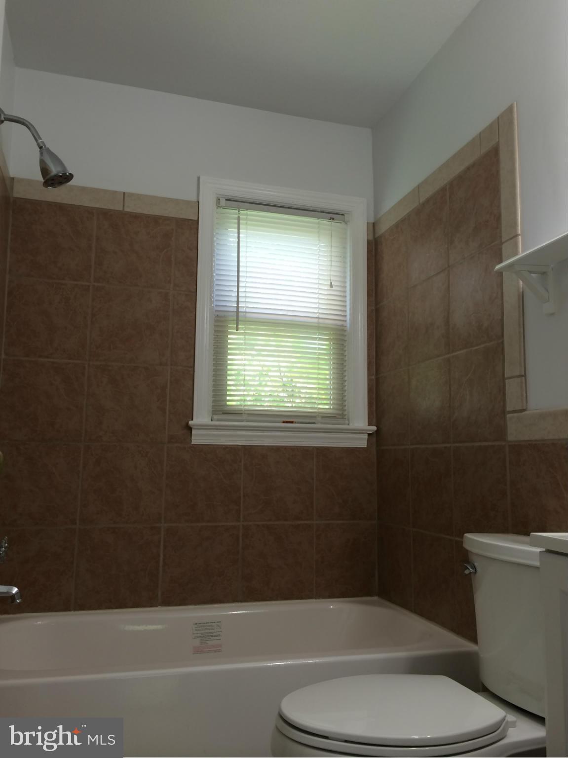 1607 Moffet Road Silver Spring, MD 20903 - Photo 12 of 26 Bath