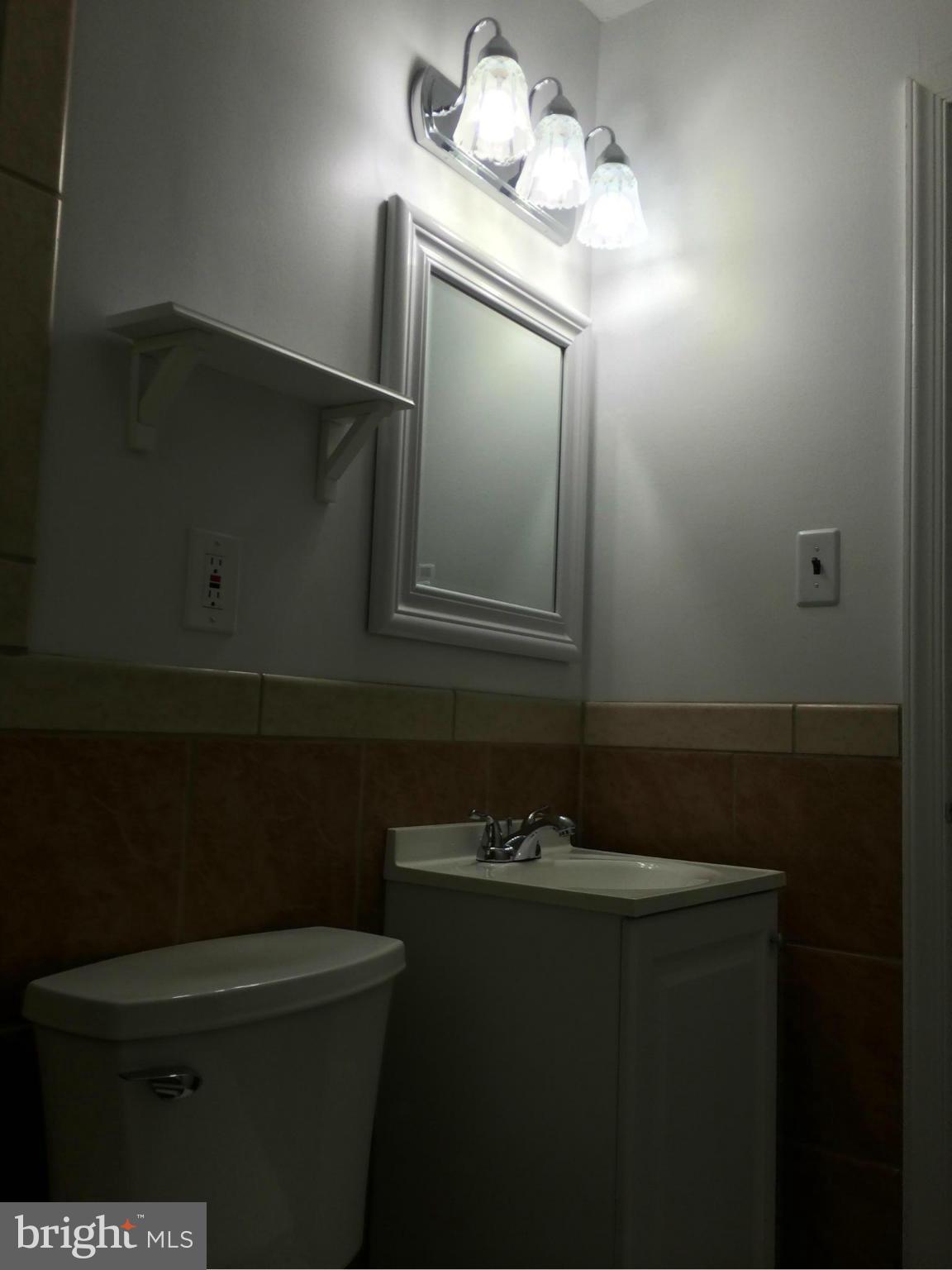 1607 Moffet Road Silver Spring, MD 20903 - Photo 13 of 26 Bath