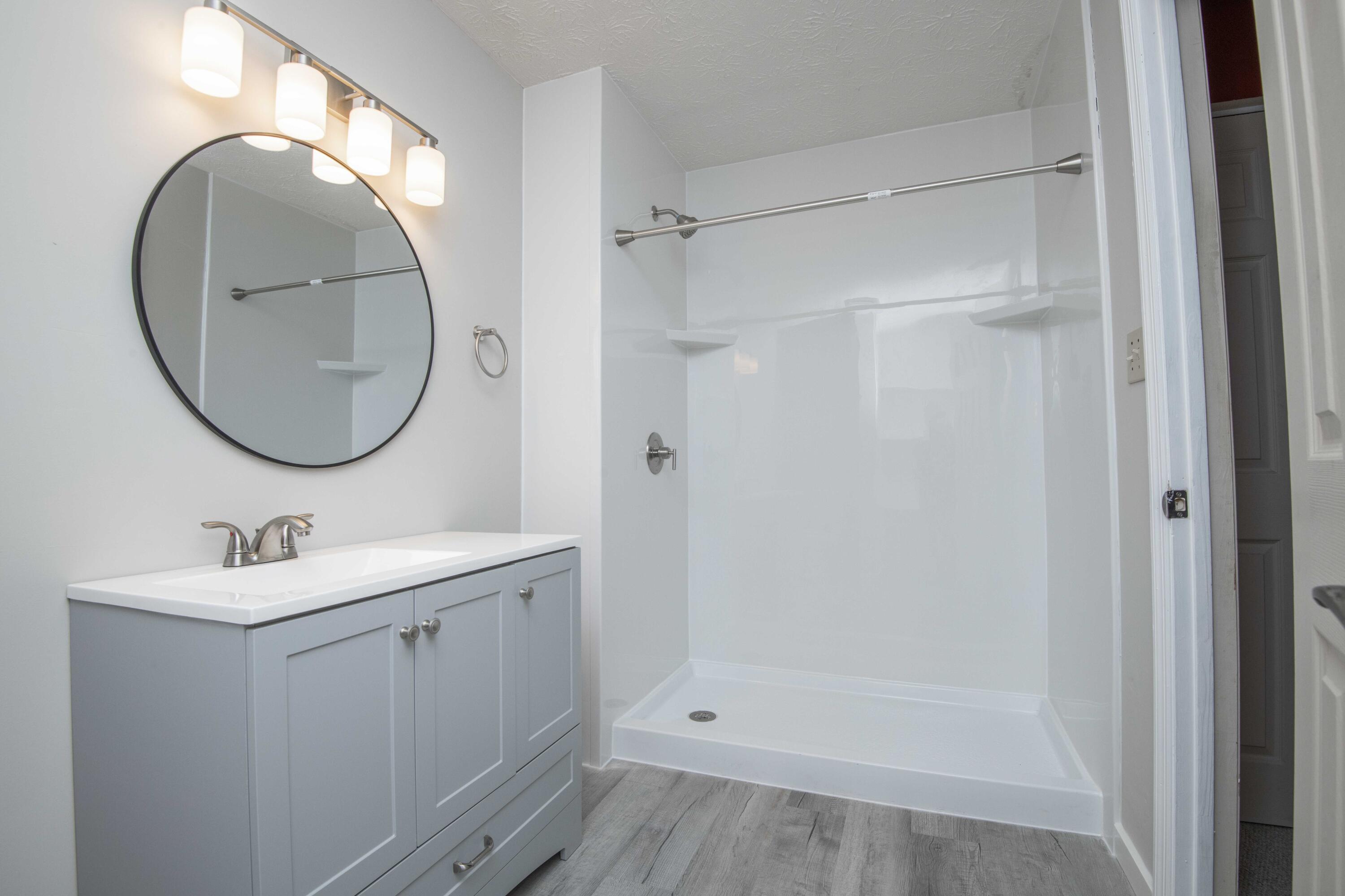 2823 Sood Road Knoxville, TN 37921 - Photo 11 of 30 master bath 1_1