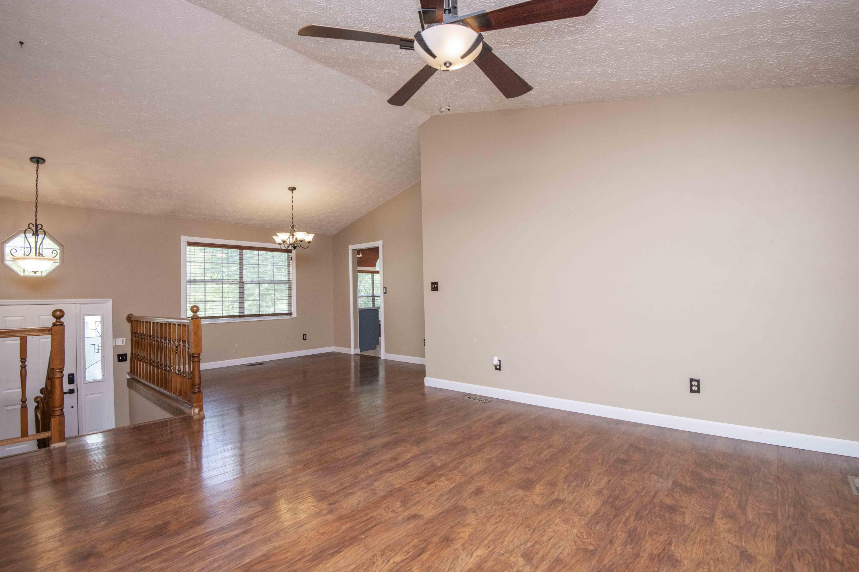 2823 Sood Road Knoxville, TN 37921 - Photo 4 of 30 living 5_1