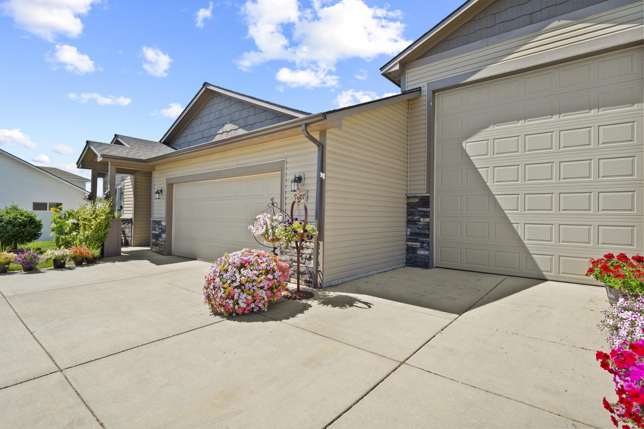 9607 North Prescott Road Spokane, WA 99208 - Photo 3 of 42 Gallery Image 3