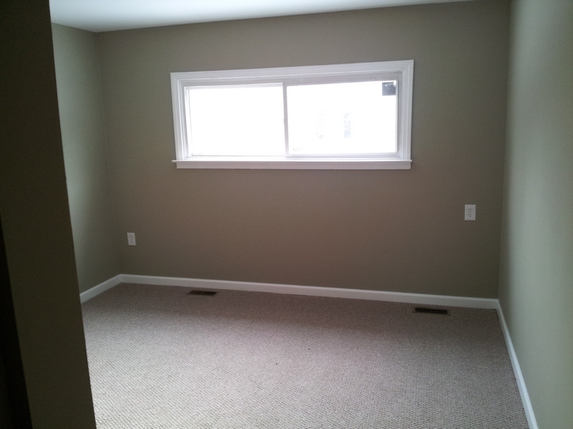527 North State Road Cheshire, MA 01225 - Photo 6 of 9 fresh carpet & paint in bedroom # 2
