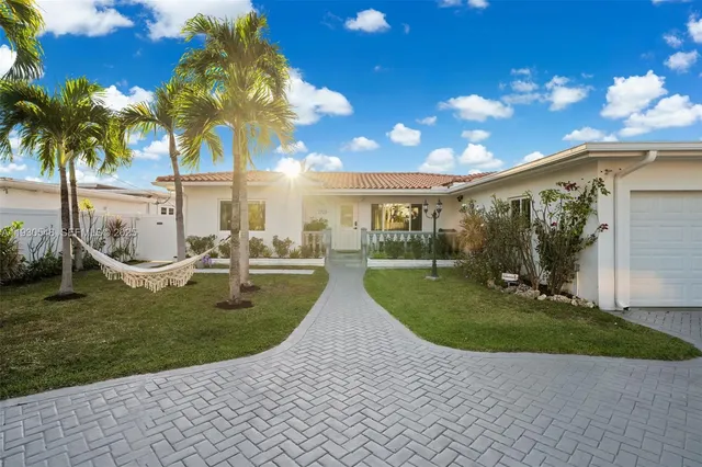 $2,990,000 | 7770 Hawthorne Avenue, Miami Beach, FL 33141