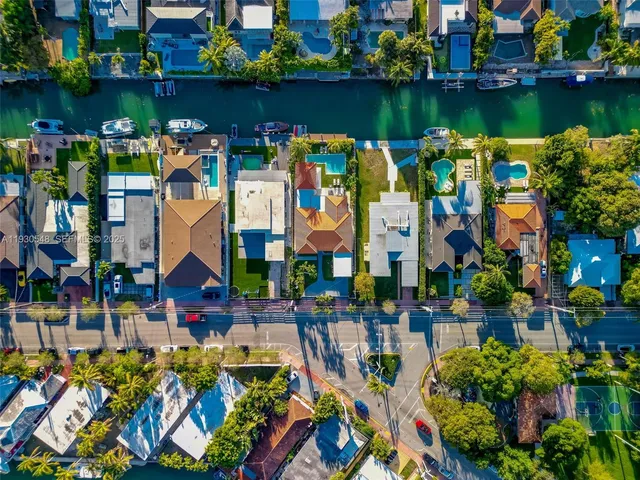 $2,990,000 | 7770 Hawthorne Avenue, Miami Beach, FL 33141