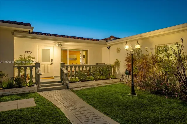 $2,990,000 | 7770 Hawthorne Avenue, Miami Beach, FL 33141