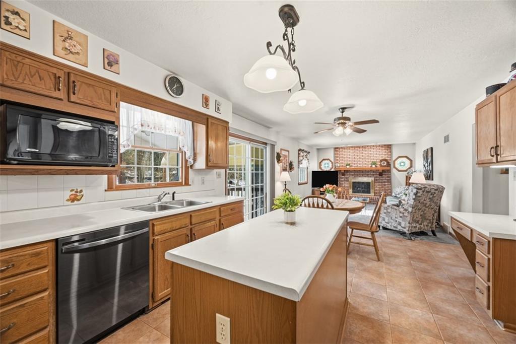 102 Bradford Park Road Baden, PA 15005 - Photo 16 of 47