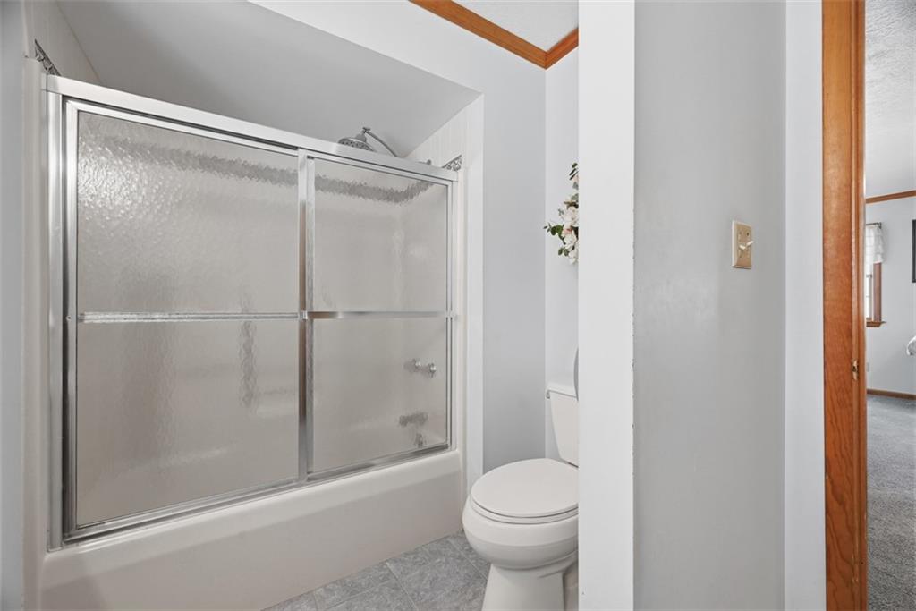 102 Bradford Park Road Baden, PA 15005 - Photo 27 of 47 Primary-Full Bath Ensuite