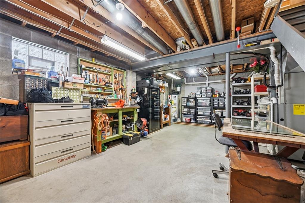 102 Bradford Park Road Baden, PA 15005 - Photo 36 of 47