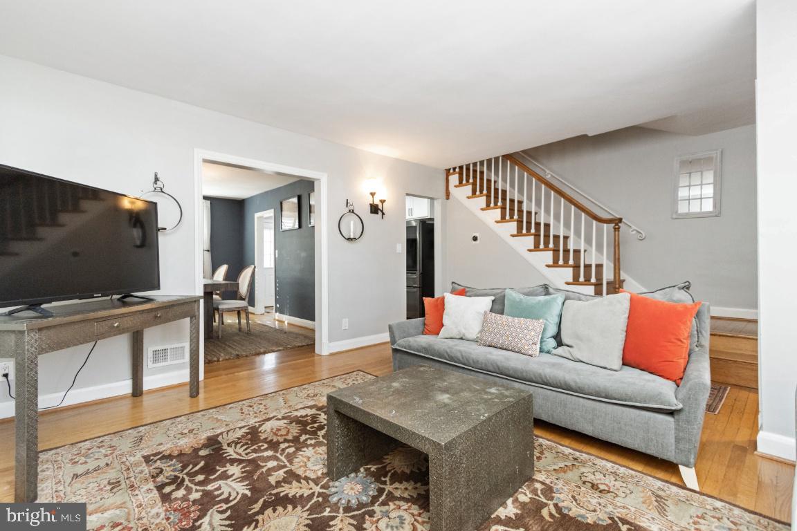 229 Gaywood Road Baltimore, MD 21212 - Photo 6 of 43 Gallery Image 6
