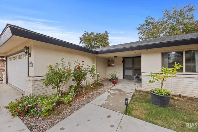 $379,999 | Undisclosed Address, Bakersfield, CA 93309