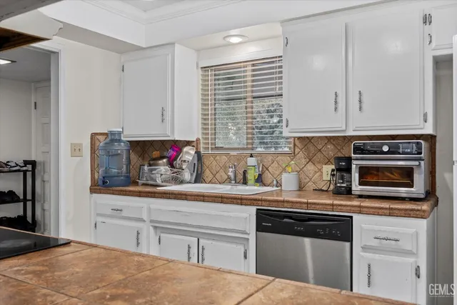 $379,999 | Undisclosed Address, Bakersfield, CA 93309