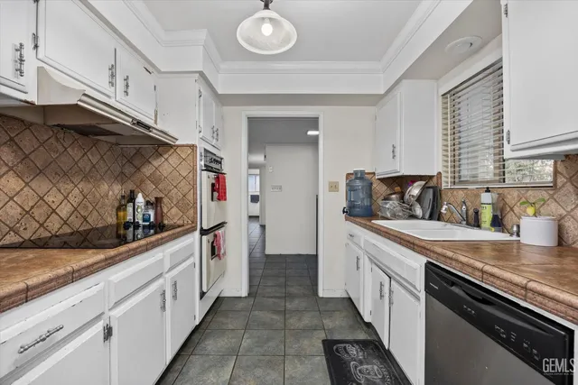 $379,999 | Undisclosed Address, Bakersfield, CA 93309