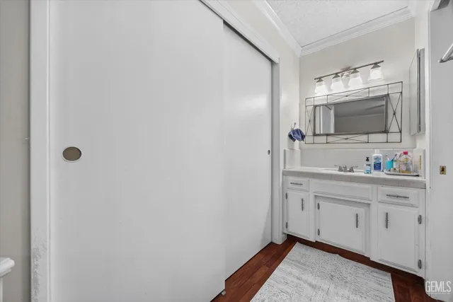 $379,999 | Undisclosed Address, Bakersfield, CA 93309