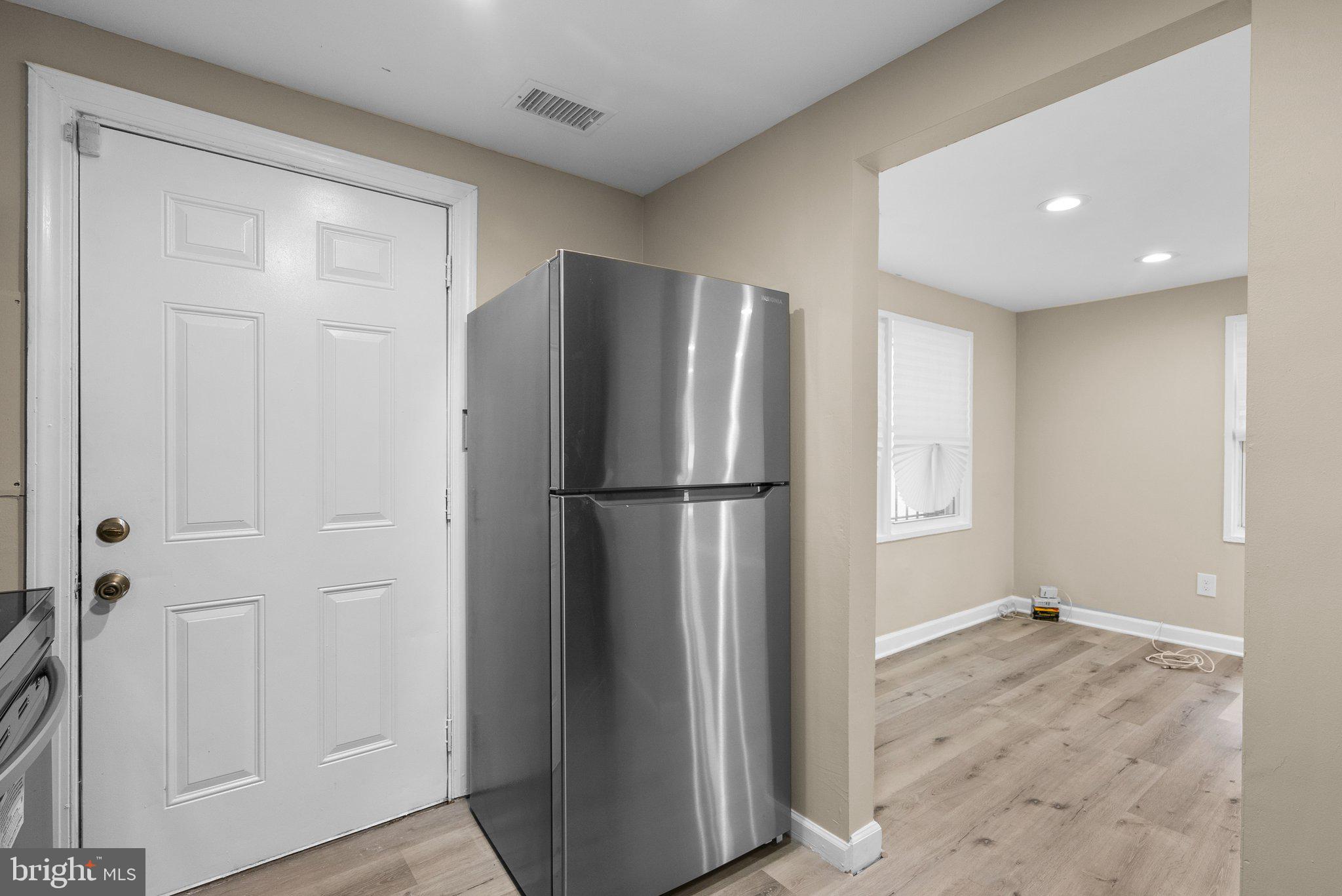 7700 Burnside Road Hyattsville, MD 20785 - Photo 15 of 36