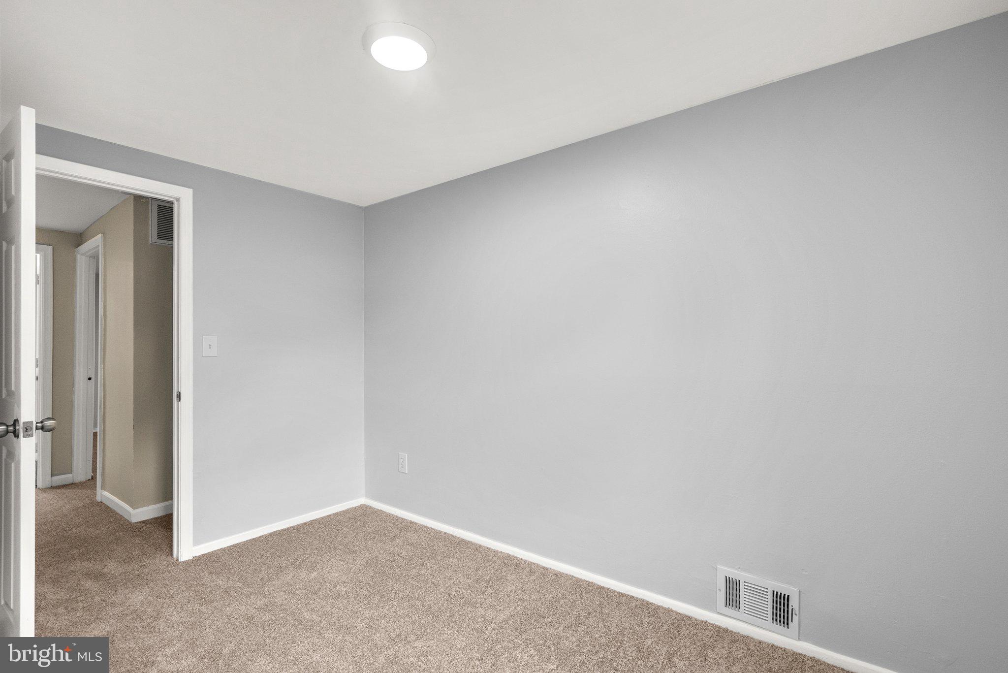 7700 Burnside Road Hyattsville, MD 20785 - Photo 21 of 36