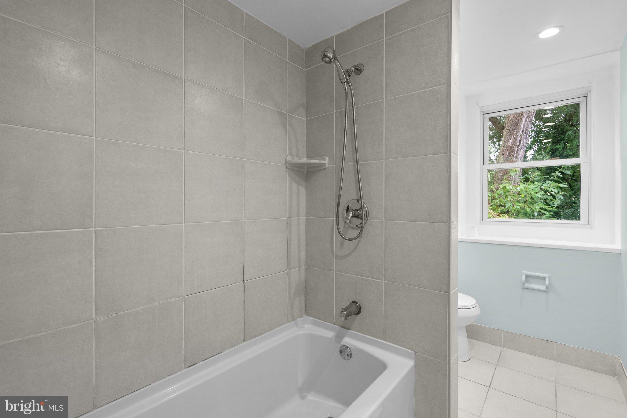 7700 Burnside Road Hyattsville, MD 20785 - Photo 29 of 36