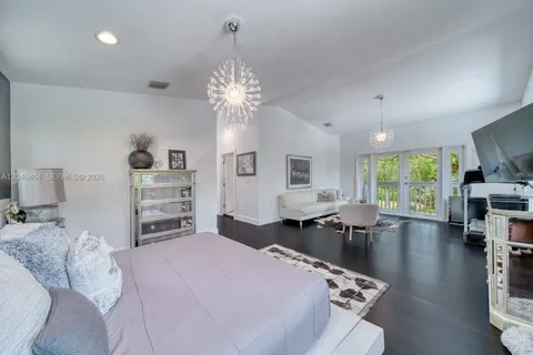$2,500,000 | 9737 Southwest 98th Street, Miami, FL 33176