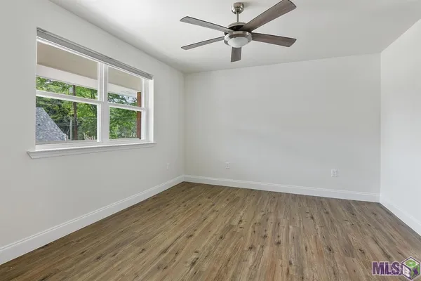 $1,000 | 212 Centerville Street Northeast, Unit 4, Denham Springs, LA 70726