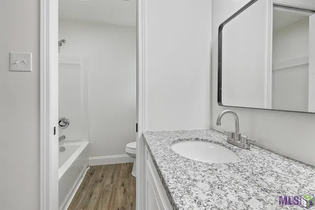 $1,000 | 212 Centerville Street Northeast, Unit 4, Denham Springs, LA 70726