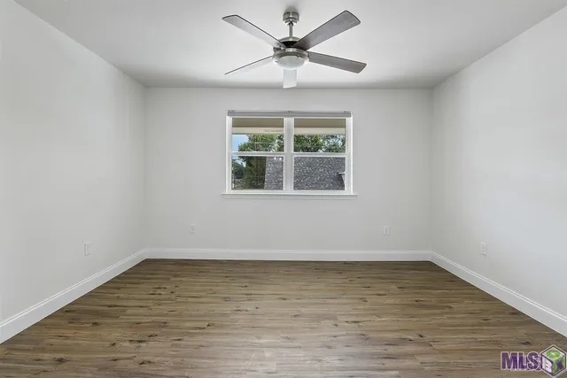 $1,000 | 212 Centerville Street Northeast, Unit 4, Denham Springs, LA 70726