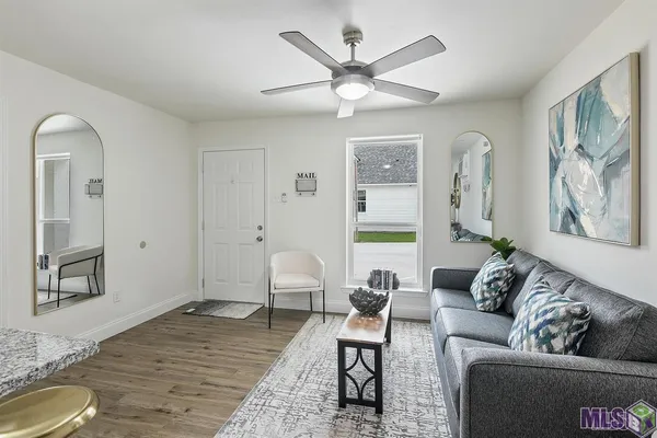 $1,000 | 212 Centerville Street Northeast, Unit 4, Denham Springs, LA 70726