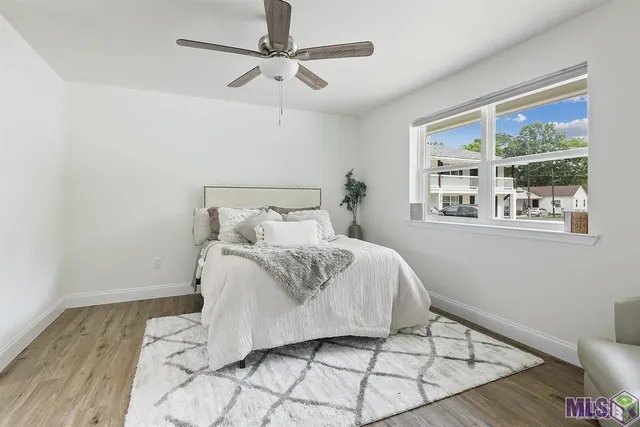 $1,000 | 212 Centerville Street Northeast, Unit 4, Denham Springs, LA 70726