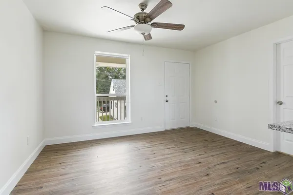 $1,000 | 212 Centerville Street Northeast, Unit 4, Denham Springs, LA 70726