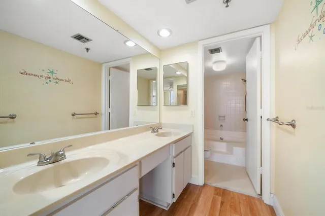 $285,000 | 11590 Shipwatch Drive, Unit 447, Largo, FL 33774