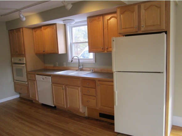 61 Pembroke Road Concord, NH 03301 - Photo 10 of 17