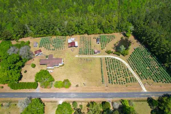 $750,000 | 9760 State Rd S-10-1336, McClellanville, SC 29458