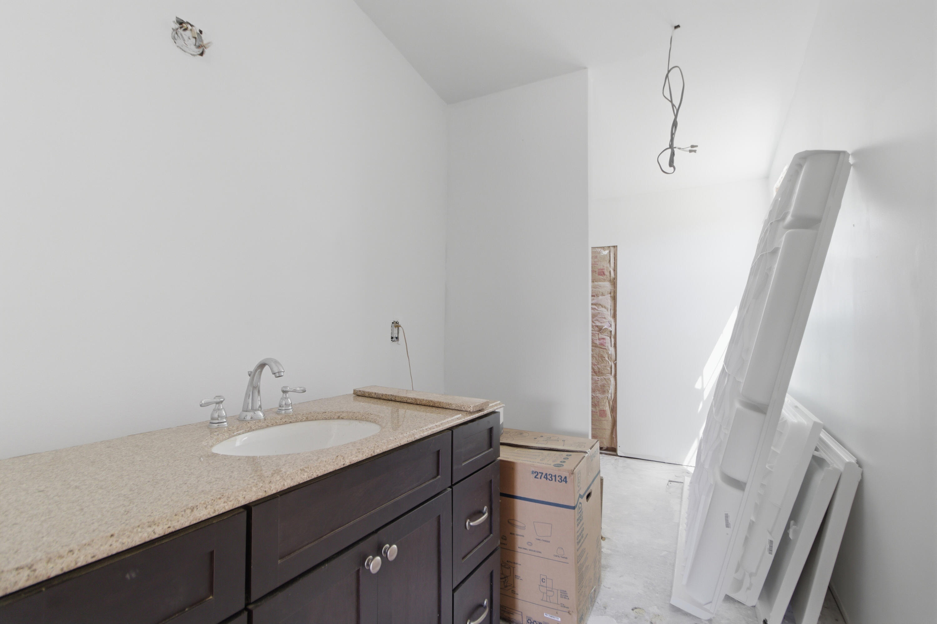9760 State Rd S-10-1336 McClellanville, SC 29458 - Photo 48 of 98 Primary bathroom