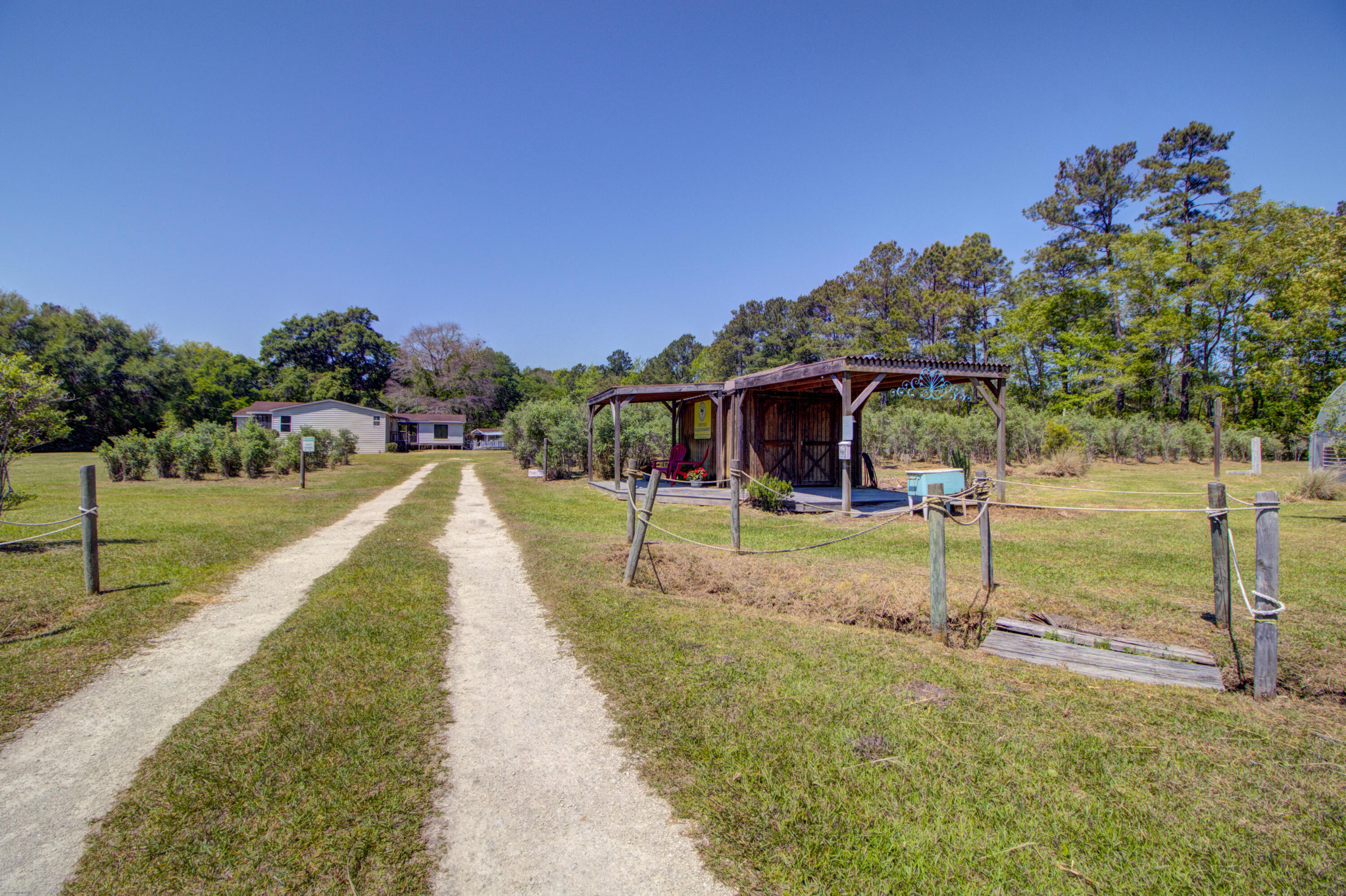 9760 State Rd S-10-1336 McClellanville, SC 29458 - Photo 54 of 98 Store front road