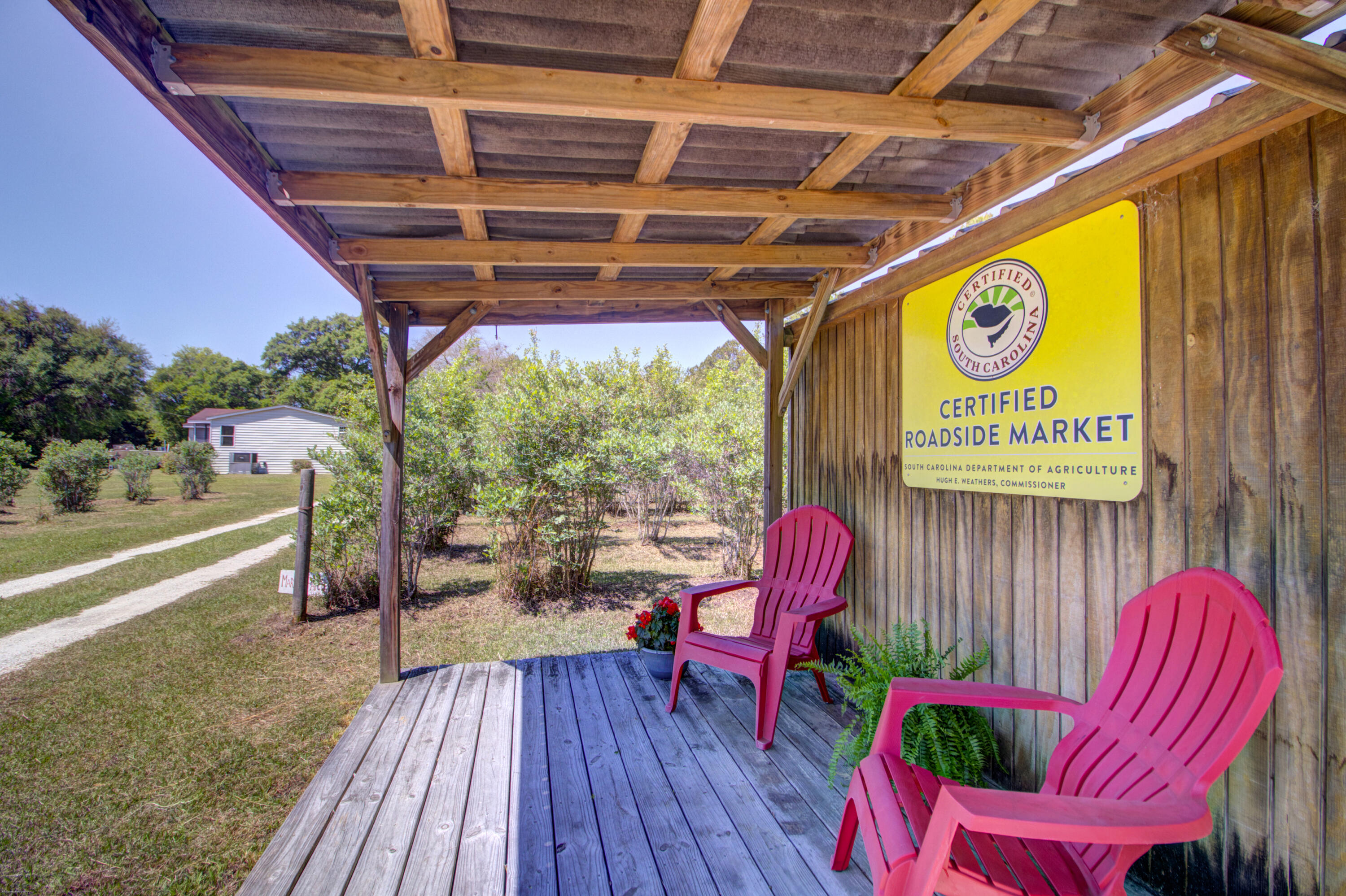 9760 State Rd S-10-1336 McClellanville, SC 29458 - Photo 58 of 98 Store front2