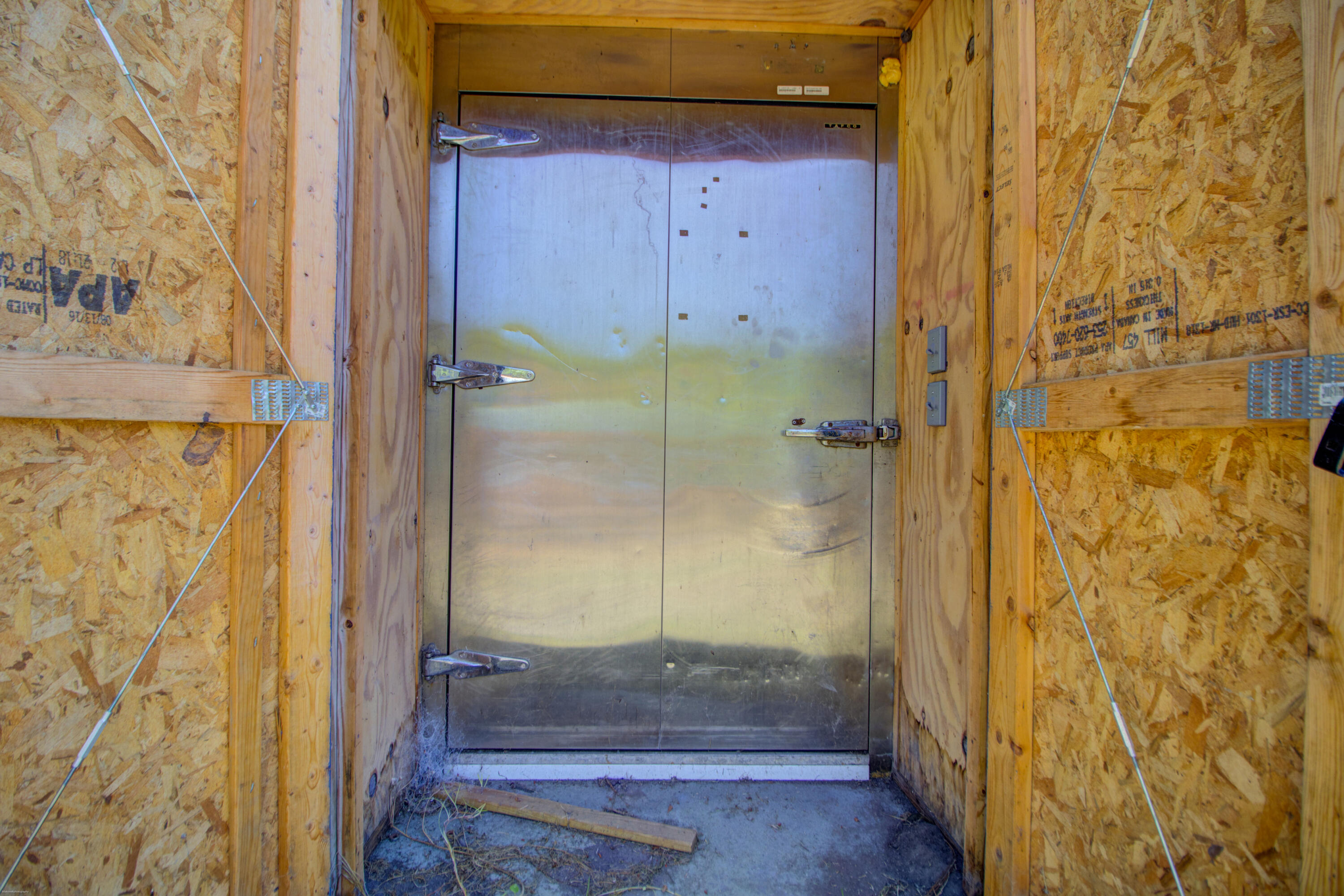 9760 State Rd S-10-1336 McClellanville, SC 29458 - Photo 69 of 98 Walk in cooler