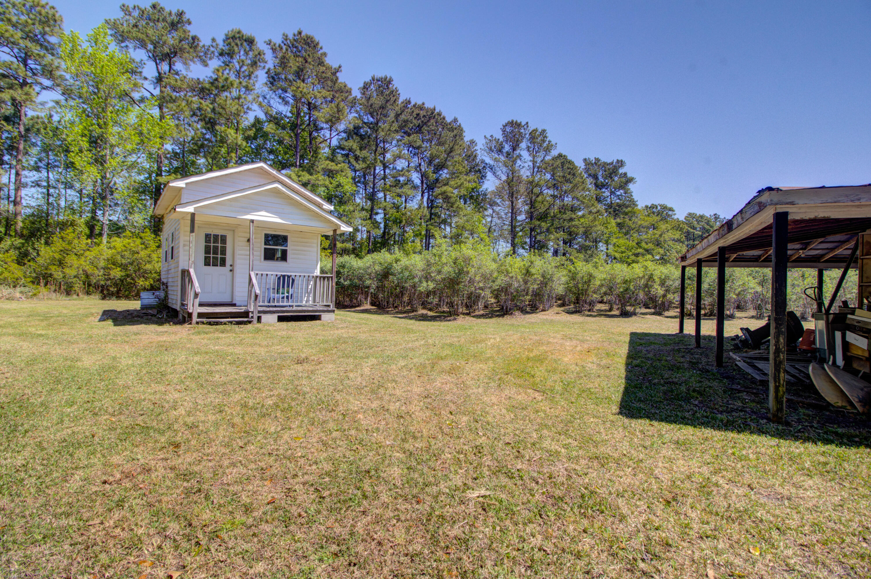 9760 State Rd S-10-1336 McClellanville, SC 29458 - Photo 78 of 98 Guest house front2