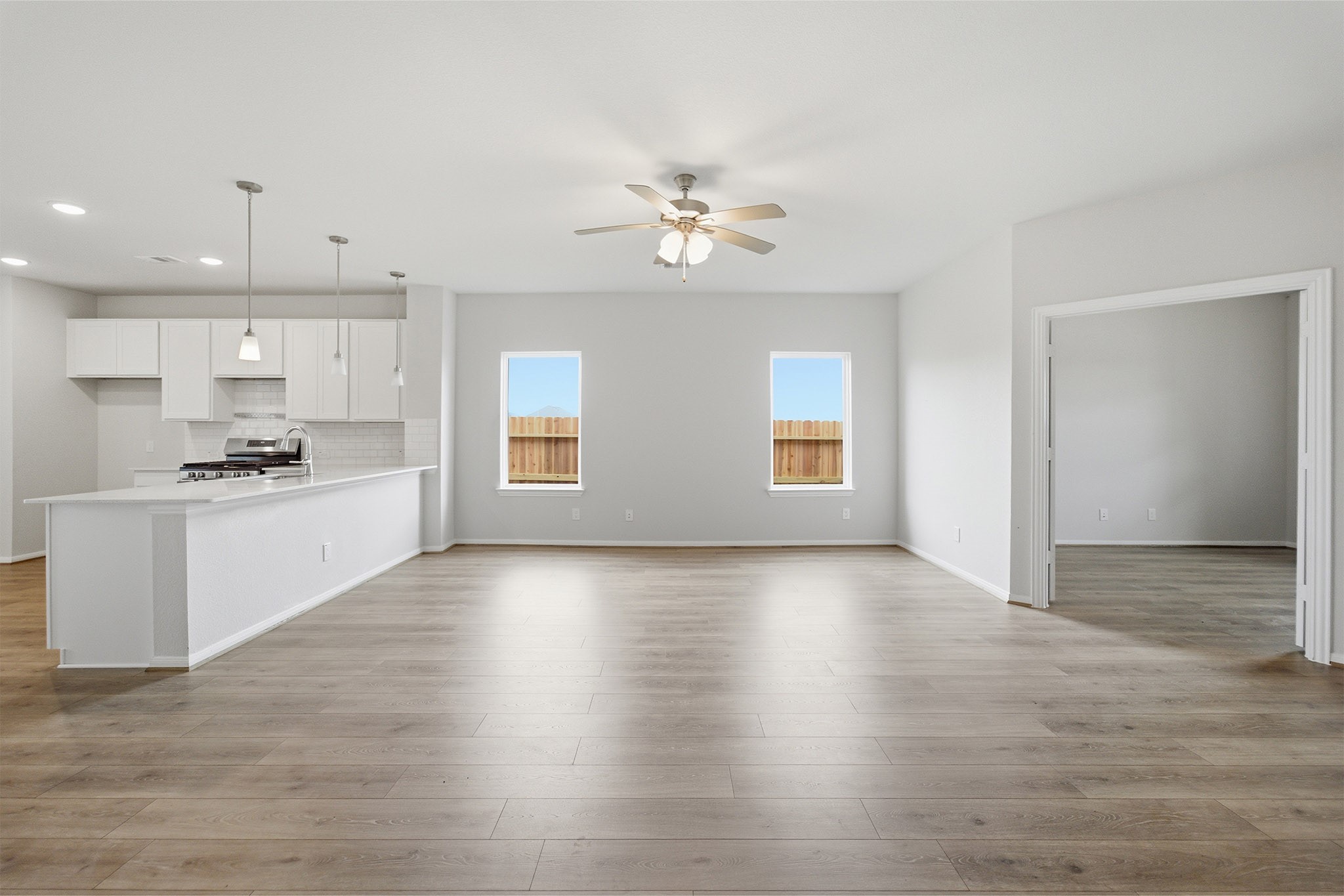 8023 Jasper Mdws Way Angleton, TX 77515 - Photo 6 of 24