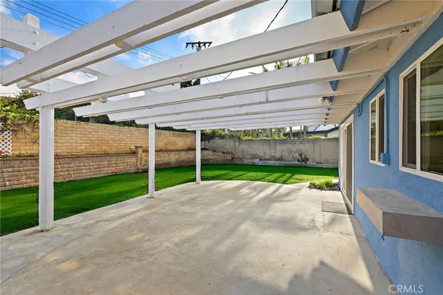 $7,850 | 20152 Redlands Drive, Newport Beach, CA 92660