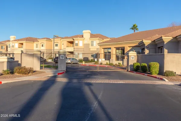 $304,000 | 1941 South Pierpont Drive, Unit 1142, Mesa, AZ 85206