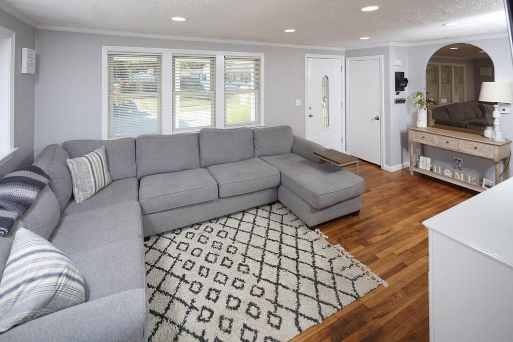 84 Josh Gray Road Rockland, MA 02370 - Photo 6 of 25 Gallery Image 6