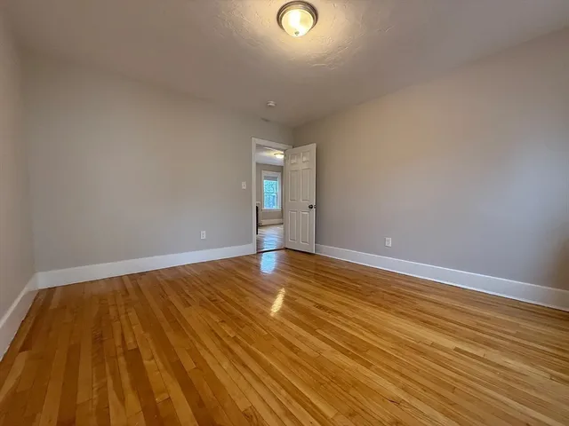 $2,200 | 1301 Main Street, Unit 2, Worcester, MA 01603