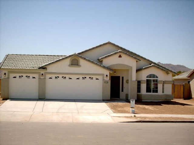 2033 West Carter Road Phoenix, AZ 85041 - Photo 1 of 3 Primary Photo