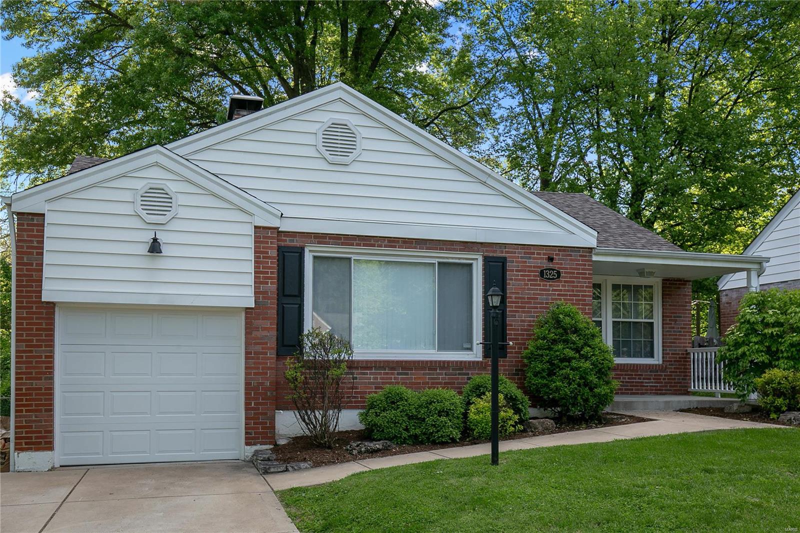 1325 North Berry Road St. Louis, MO 63122 - Photo 1 of 26 Gallery Image 1